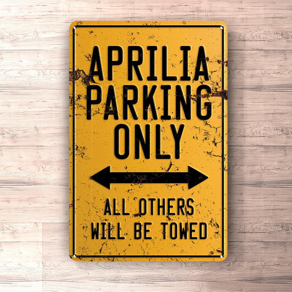 Aprilia Parking Only Skilte, Musemåtte, Dørmåtte , Plakat-Parking skilte-Aprilia-Garage Culture Shop- garage - man cave - merchandise