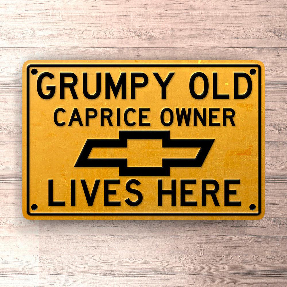 Chevrolet Caprice Grumpy Old Chevrolet Caprice Owner Lives Here Skilte, Musemåtte, Dørmåtte , Plakat-Skilte-Chevrolet-Garage Culture Shop- garage - man cave - merchandise