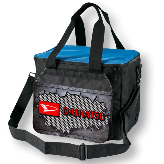 Daihatsu - Køletaske Til 24 Dåser-cooler-Daihatsu-Garage Culture Shop- garage - man cave - merchandise