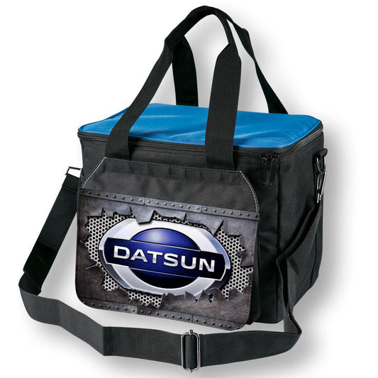 Datsun - Køletaske Til 24 Dåser-cooler-Datsun-Garage Culture Shop- garage - man cave - merchandise