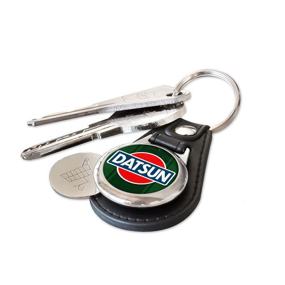 Datsun - Nøglering med Indkøbsvognsmønt – Metal & Kunstlæder-Nøglering-Datsun-Garage Culture Shop- garage - man cave - merchandise