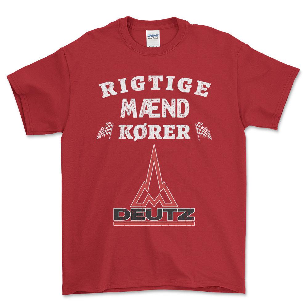 Deutz Rigtige Mænd Kører - Unisex T-Shirt , Bomuld-Beklædning-Deutz-Rød-S-Forside-Garage Culture Shop- garage - man cave - merchandise
