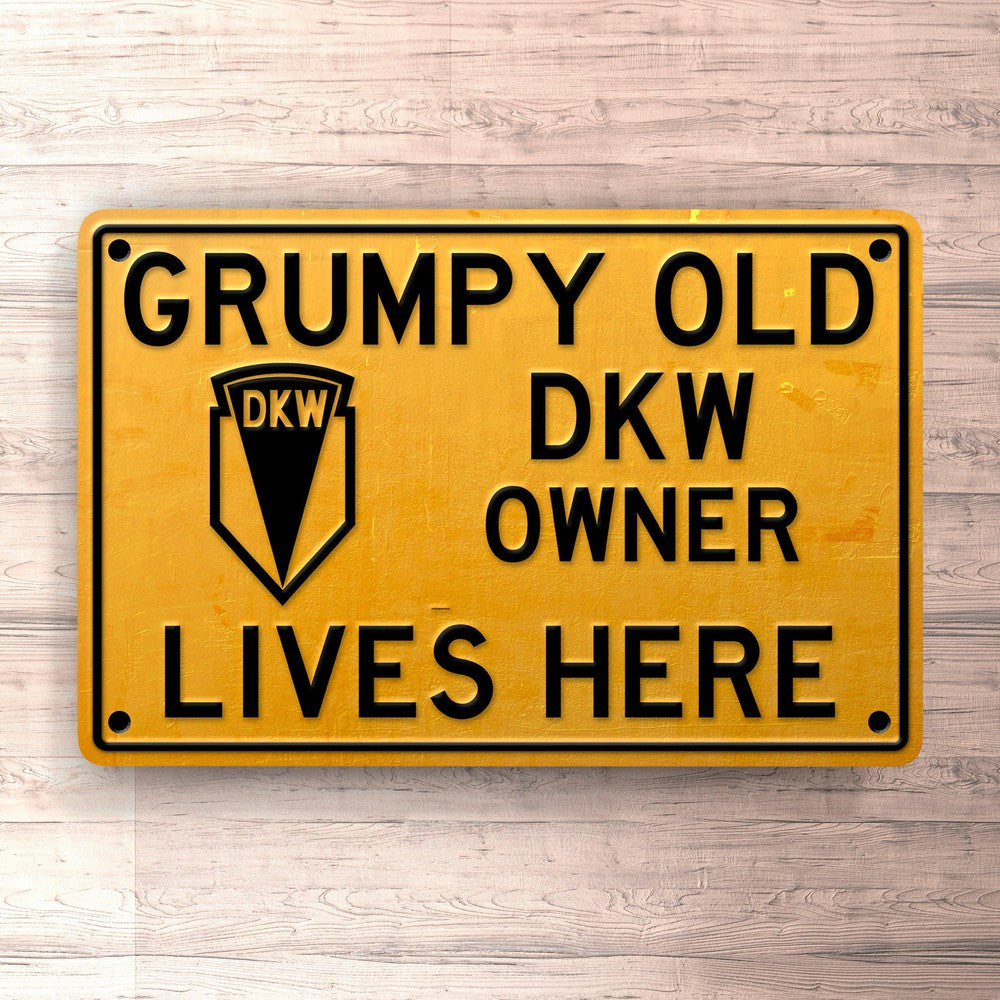 Dkw Grumpy Old Dkwowner Lives Here Skilte, Musemåtte, Dørmåtte , Plakat-Skilte-DKW-Garage Culture Shop- garage - man cave - merchandise
