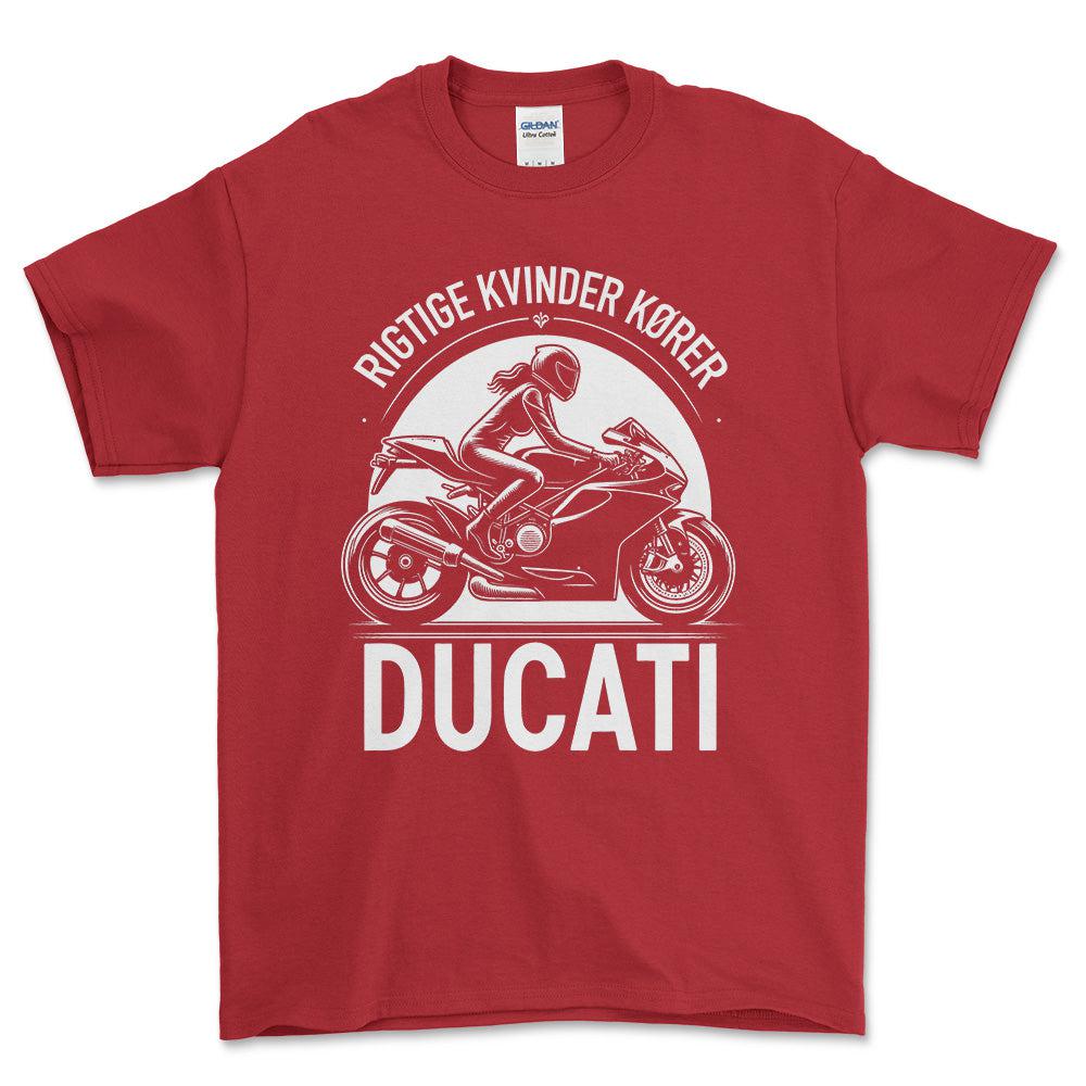 Ducati Rigtige Kvinder Kører Ducati - Unisex T-Shirt , Bomuld-Beklædning-Ducati-Rød-S-Forside-Garage Culture Shop- garage - man cave - merchandise