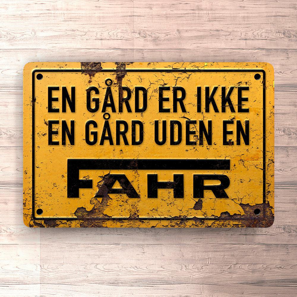 Fahr En Gård Er Ikke En Gård Uden En Fahr Skilte, Musemåtte, Dørmåtte-Skilte-Fahr-Garage Culture Shop- garage - man cave - merchandise