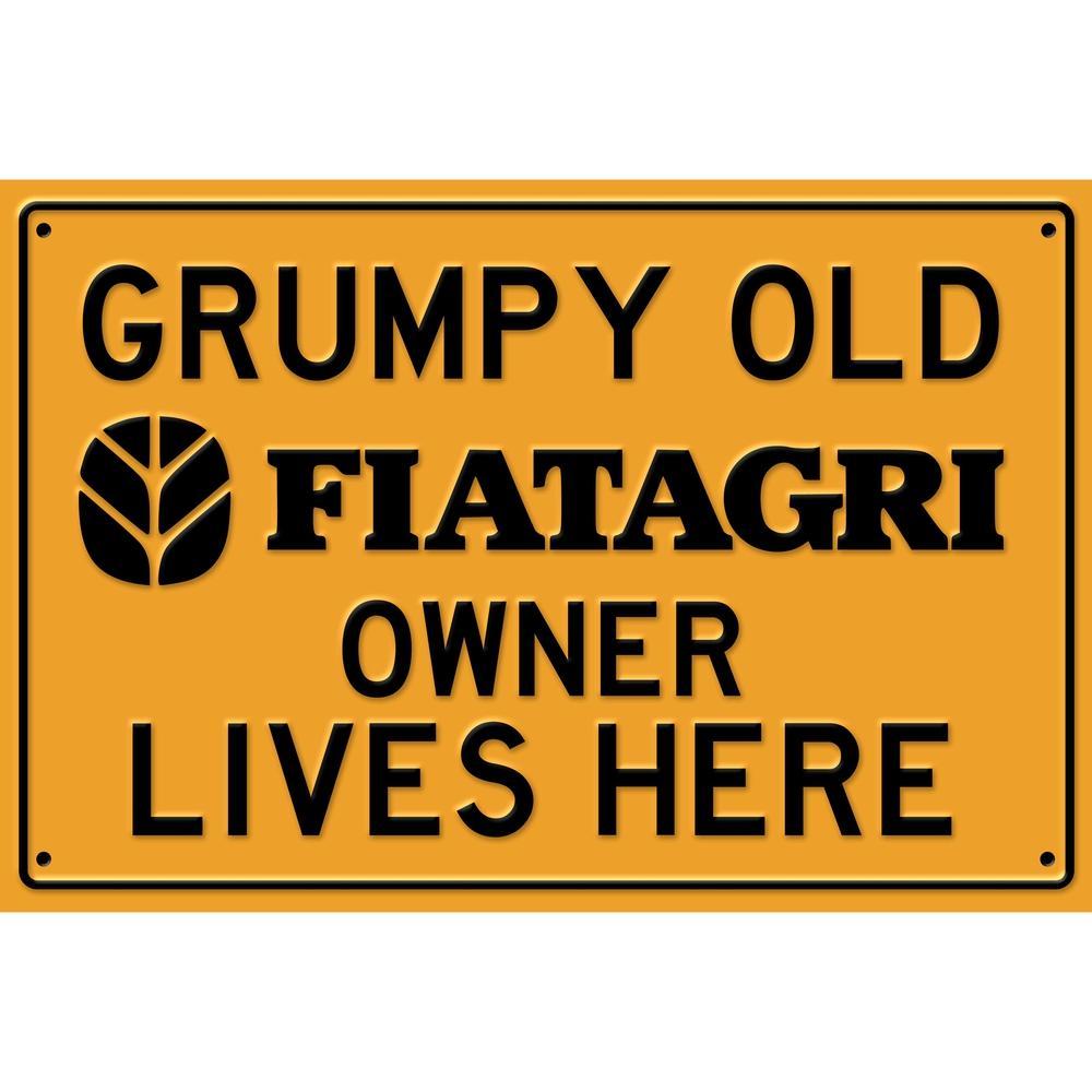 Fiatagri Grumpy Old Fiatagri Owner Lives Here Skilte, Musemåtte, Dørmåtte , Plakat-Skilte-Fiatagri-Garage Culture Shop- garage - man cave - merchandise