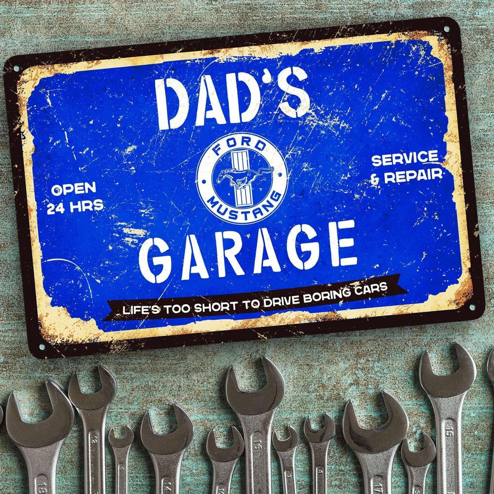 Ford Mustang Dads Garage Skilte, Musemåtte, Dørmåtte , Plakat-Skilte-Ford-Garage Culture Shop- garage - man cave - merchandise