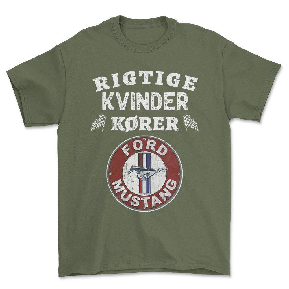 Ford Mustang Rigtige Kvinder Kører - Unisex T-Shirt , Bomuld-Beklædning-Ford-Grøn Militær-S-Forside-Garage Culture Shop- garage - man cave - merchandise