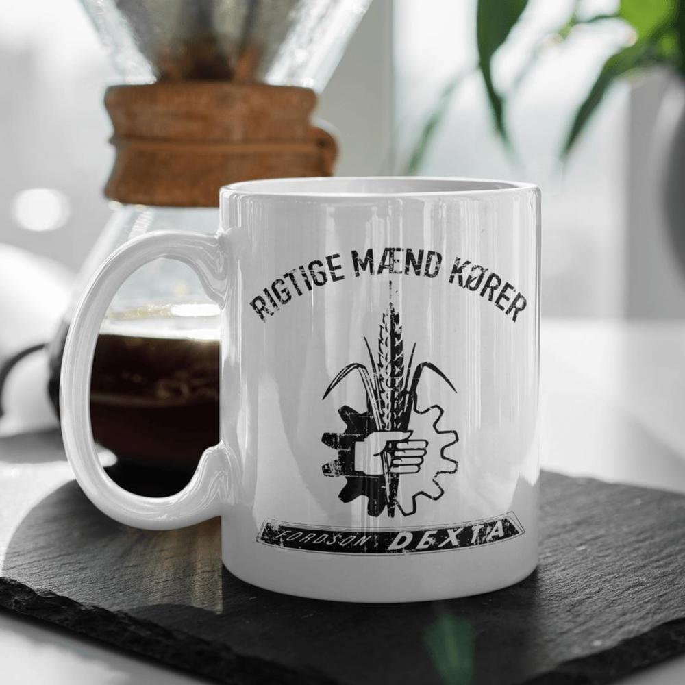 Fordson Rigtige Mænd Kører Dexta Keramisk Krus-Krus-Fordson-Garage Culture Shop- garage - man cave - merchandise