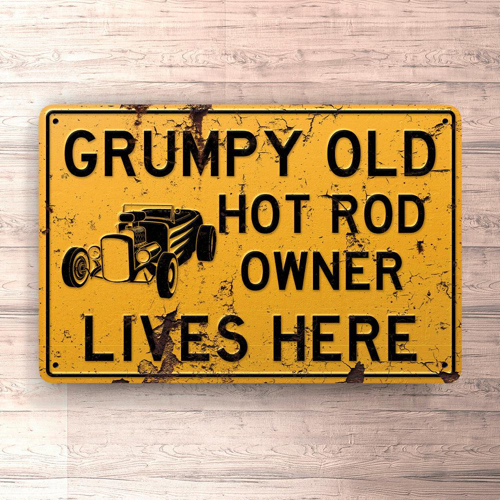 Hot Rod Grumpy Old Hot Rod Owner Lives Here Skilte, Musemåtte, Dørmåtte , Plakat-Skilte-Hot Rod-Garage Culture Shop- garage - man cave - merchandise