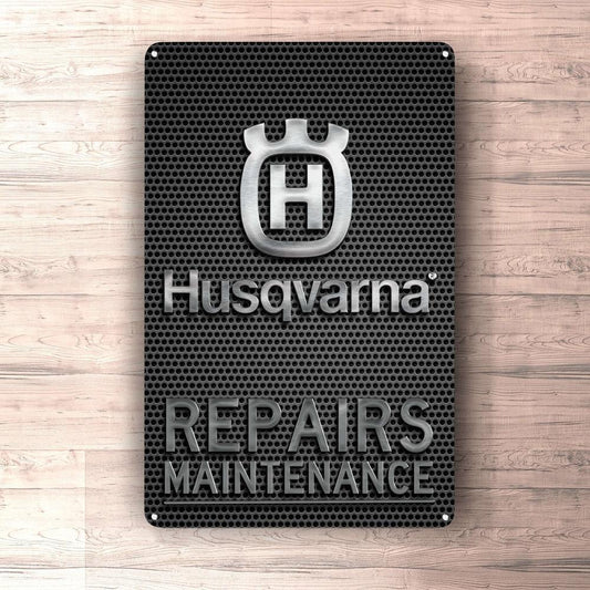 Husqvarna Repairs Maintenance Skilte, Musemåtte, Dørmåtte , Plakat-Skilte-Husqvarna-Garage Culture Shop- garage - man cave - merchandise