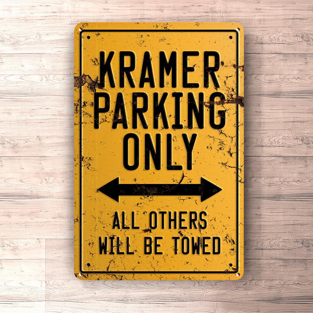 Kramer Parking Only Skilte, Musemåtte, Dørmåtte-Parking skilte-Kramer-Garage Culture Shop- garage - man cave - merchandise