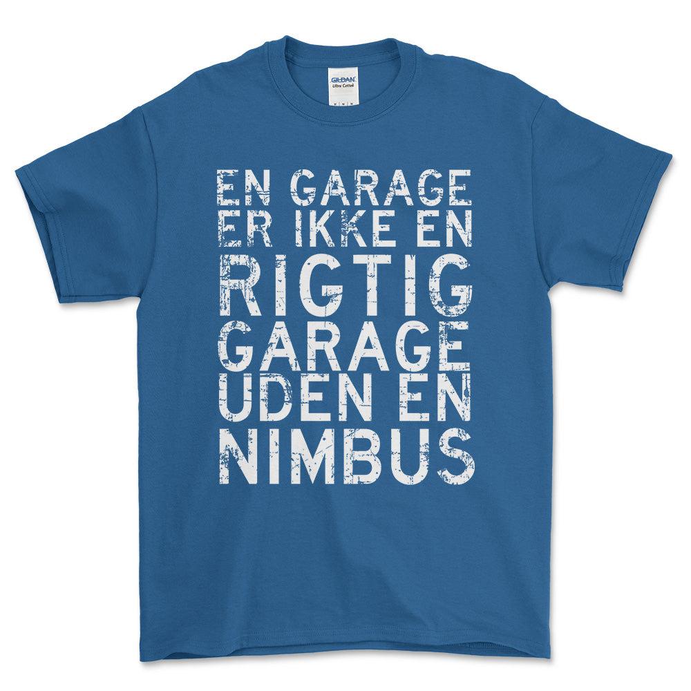 Nimbus En Garage Er Ikke En Rigtig Garage Uden En Nimbus Unisex T-Shirt , Bomuld-Beklædning-Nimbus-Blå Royal-S-Forside-Garage Culture Shop- garage - man cave - merchandise