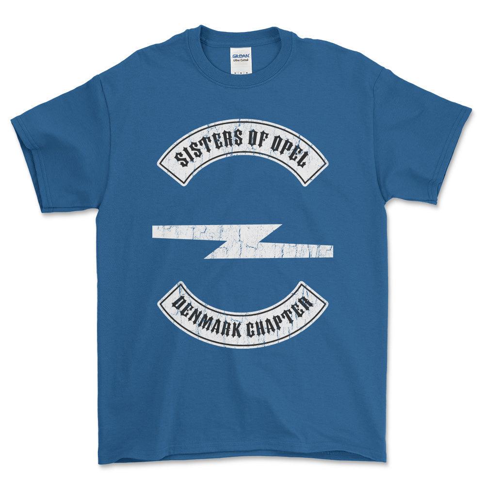Opel Sisters Of Opel Denmark Chapter Unisex T-Shirt , Bomuld-Beklædning-Opel-Blå Royal-S-Forside-Garage Culture Shop- garage - man cave - merchandise