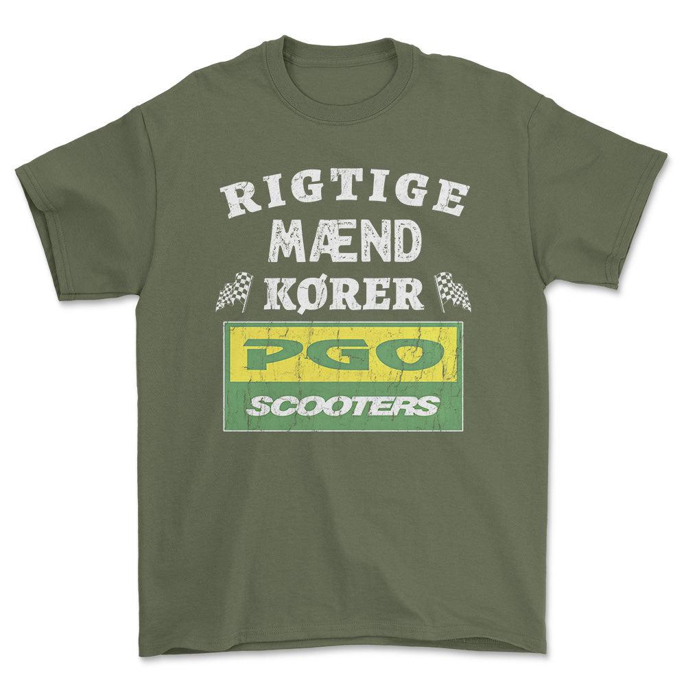 PGO Rigtige Mænd Kører - Unisex T-Shirt , Bomuld-Beklædning-PGO-Grøn Militær-S-Forside-Garage Culture Shop- garage - man cave - merchandise