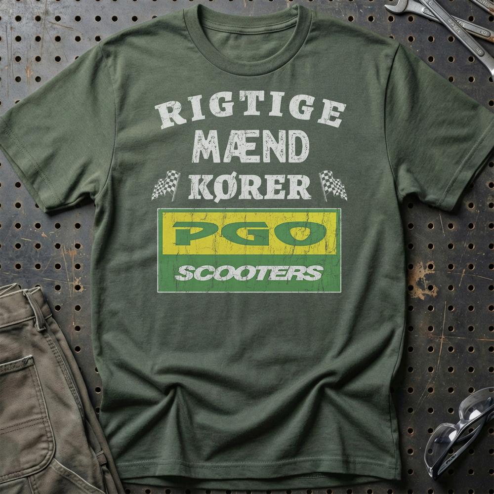 PGO Rigtige Mænd Kører - Unisex T-Shirt , Bomuld-Beklædning-PGO-Grøn Militær-S-Garage Culture Shop- garage - man cave - merchandise