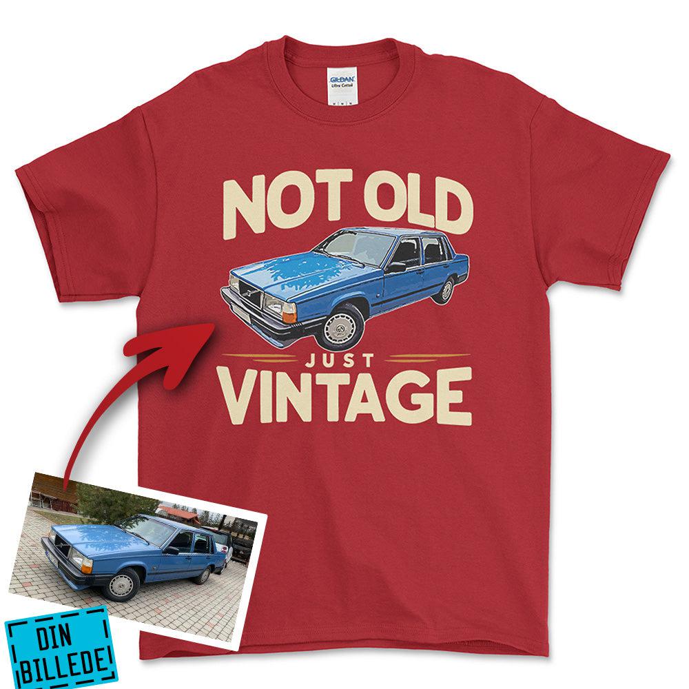 Personlig - Not Old Just Vintage - Med Din Bil MC Billede Unisex T-Shirt , Bomuld-Beklædning-Garage Culture-Rød-S-Forside-Garage Culture Shop- garage - man cave - merchandise