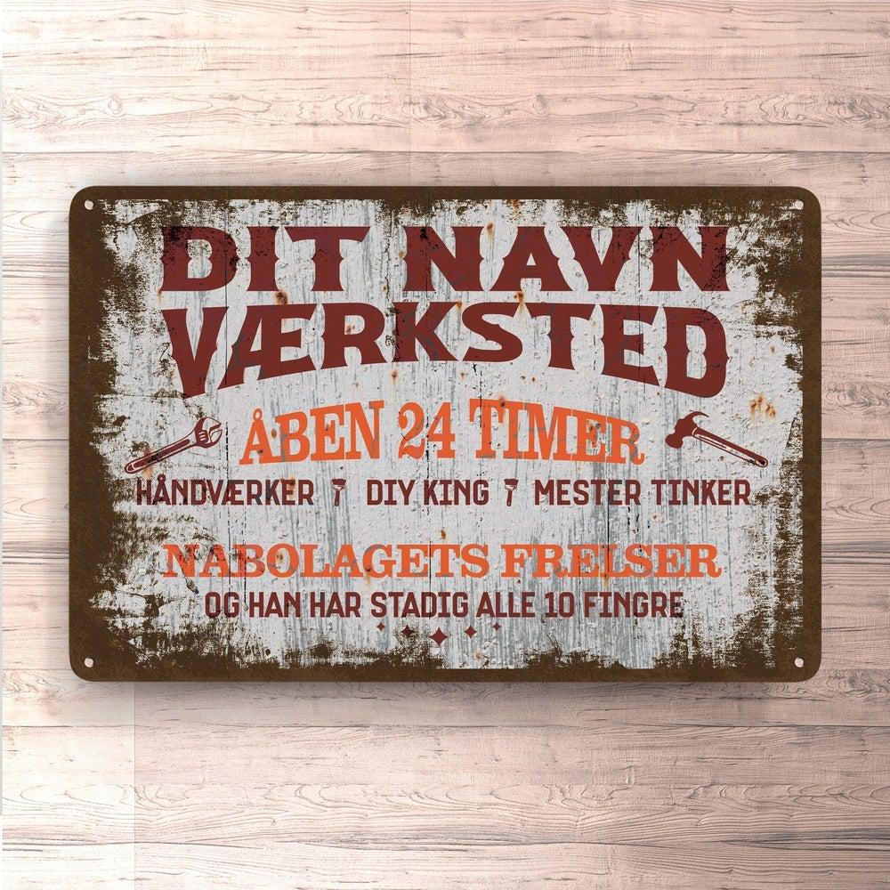 Personlig Til Dig - Dit Navn Værksted - Skilte, Musemåtte, Dørmåtte , Plakat-Skilte-Garage-Garage Culture Shop- garage - man cave - merchandise