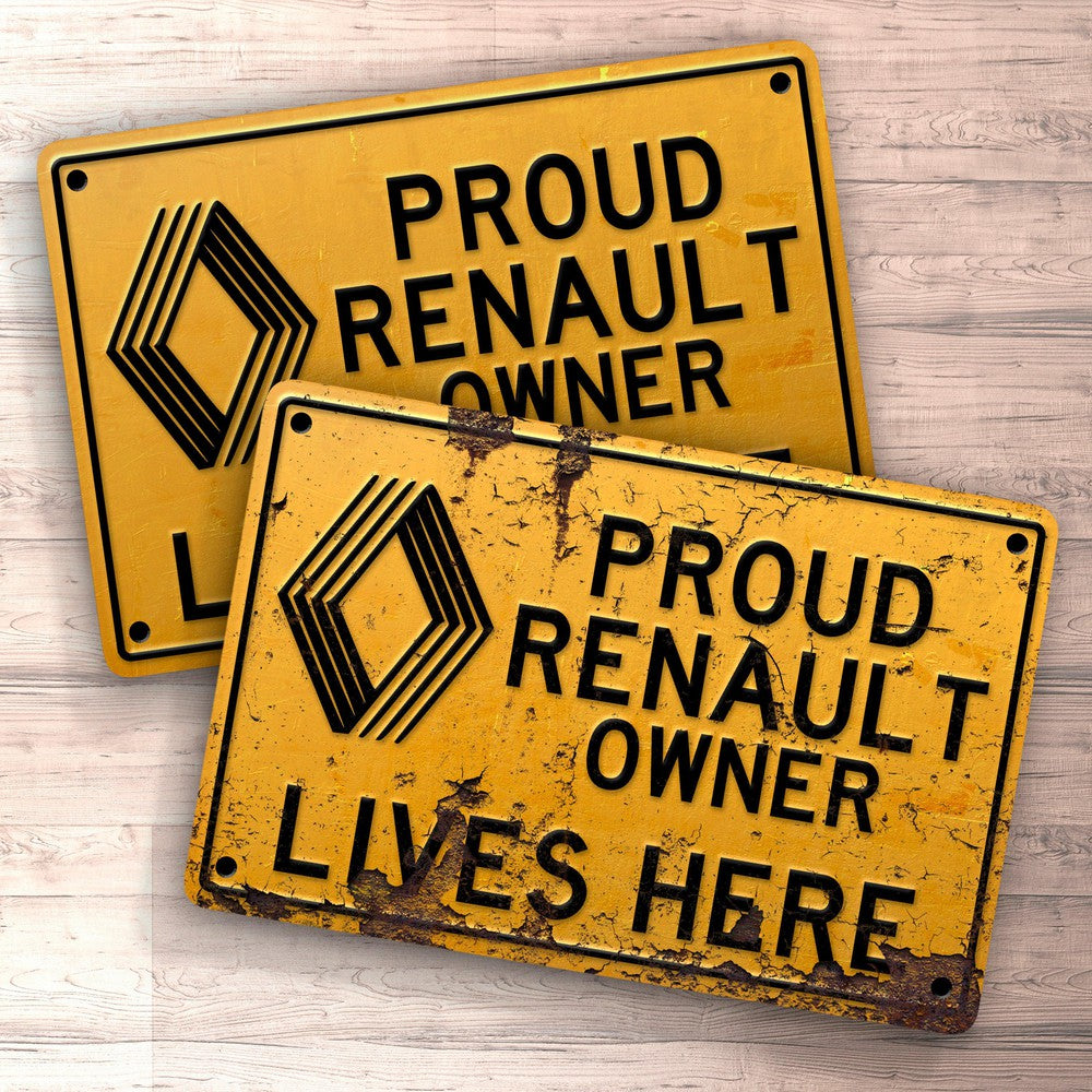 Renault Proud Renault Owner Lives Here Skilte, Musemåtte, Dørmåtte , Plakat-Skilte-Renault-Garage Culture Shop- garage - man cave - merchandise
