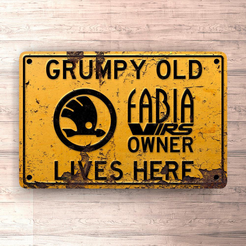 Skoda Fabia Vrs Grumpy Old Skoda Fabia Vrs Owner Lives Here Skilte, Musemåtte, Dørmåtte-Skilte-Skoda-Garage Culture Shop- garage - man cave - merchandise