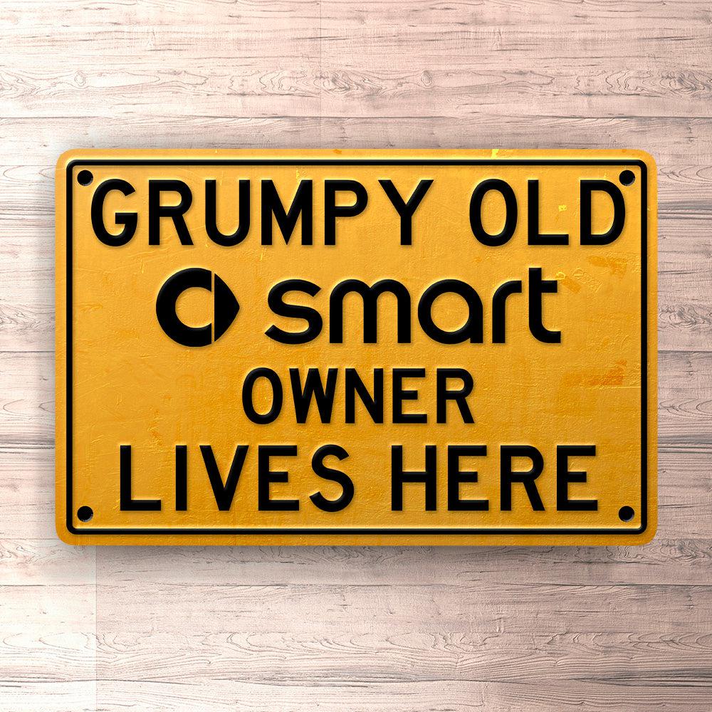 Smart Grumpy Old Smart Owner Lives Here Skilte, Musemåtte, Dørmåtte , Plakat-Skilte-Smart-Garage Culture Shop- garage - man cave - merchandise