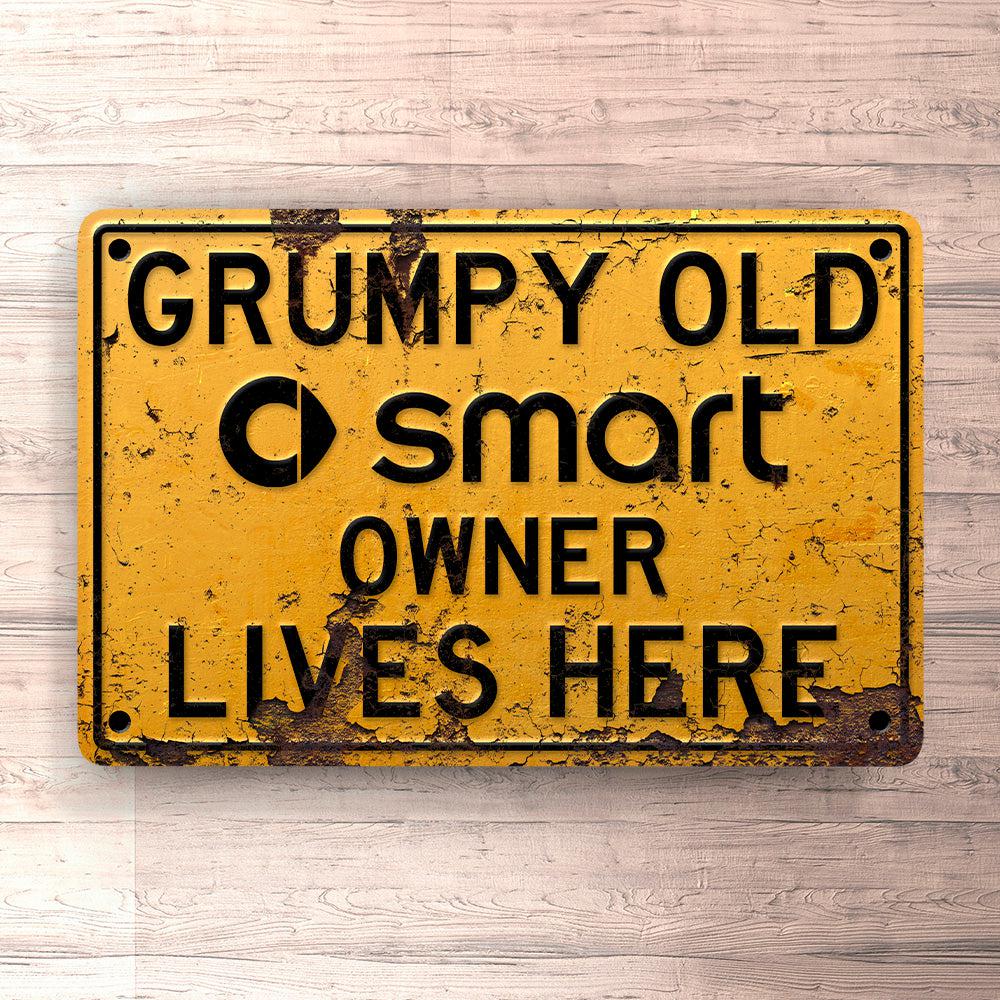Smart Grumpy Old Smart Owner Lives Here Skilte, Musemåtte, Dørmåtte , Plakat-Skilte-Smart-Garage Culture Shop- garage - man cave - merchandise