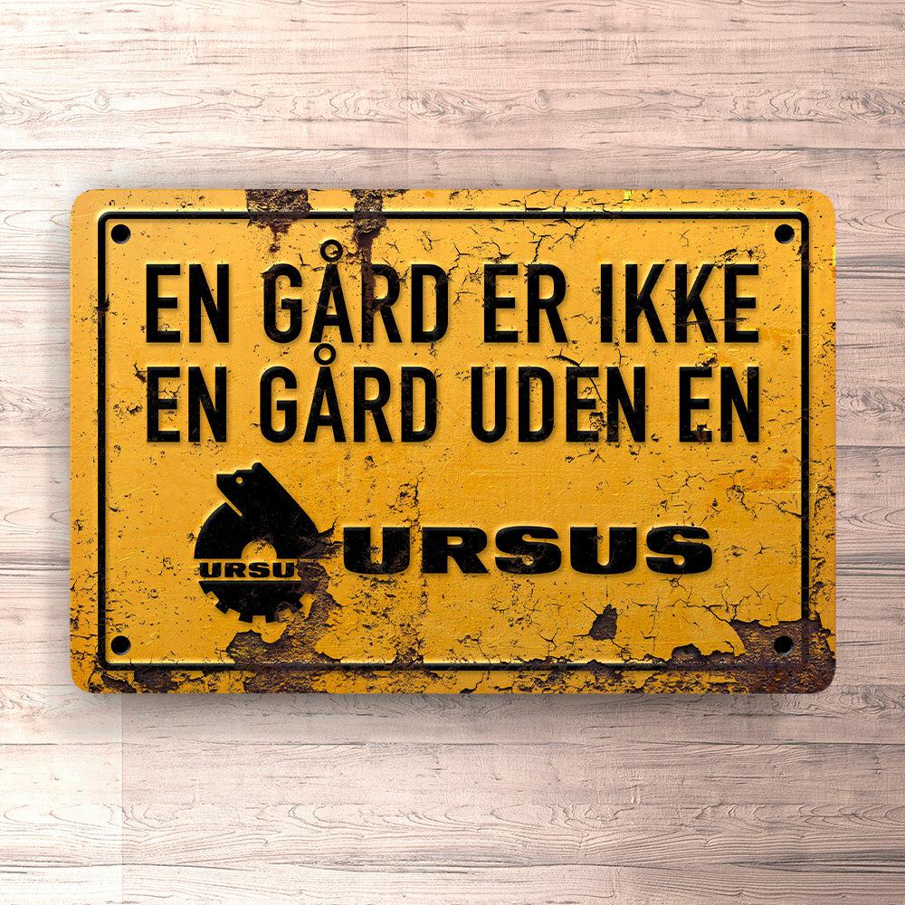 Ursus En Gård Er Ikke En Gård Uden En Ursus Skilte, Musemåtte, Dørmåtte-Skilte-Ursus-Garage Culture Shop- garage - man cave - merchandise