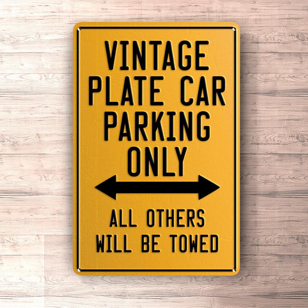 Vintage Car Parking Only Skilte, Musemåtte, Dørmåtte , Plakat-Parking skilte-Vintage Car-Garage Culture Shop- garage - man cave - merchandise