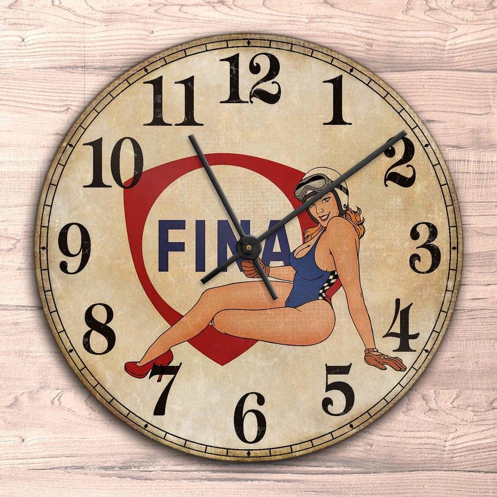 Fina Pin-Up Vintage Vægur Rundt-Clock-Motoroil-Garage Culture Shop- garage - man cave - merchandise