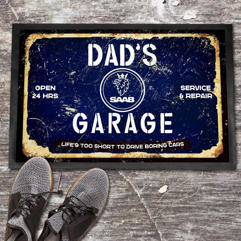 Saab Dads Garage Dørmåtte-Dørmåtte-Saab-Garage Culture Shop- garage - man cave - merchandise