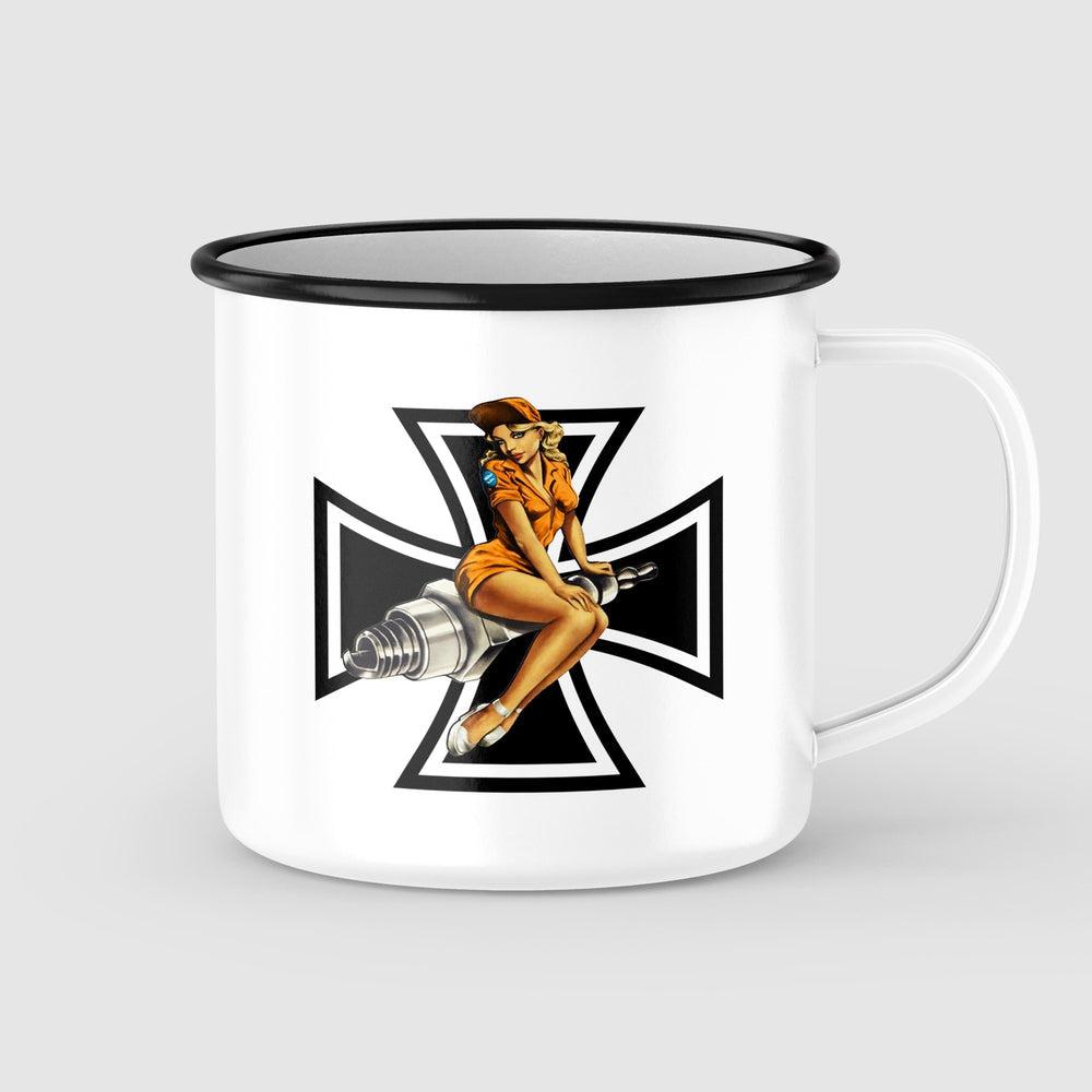 Spark Iron Cross Pin-Up Vintage Emaljekrus-Krus-Vintage Garage-Garage Culture Shop- garage - man cave - merchandise