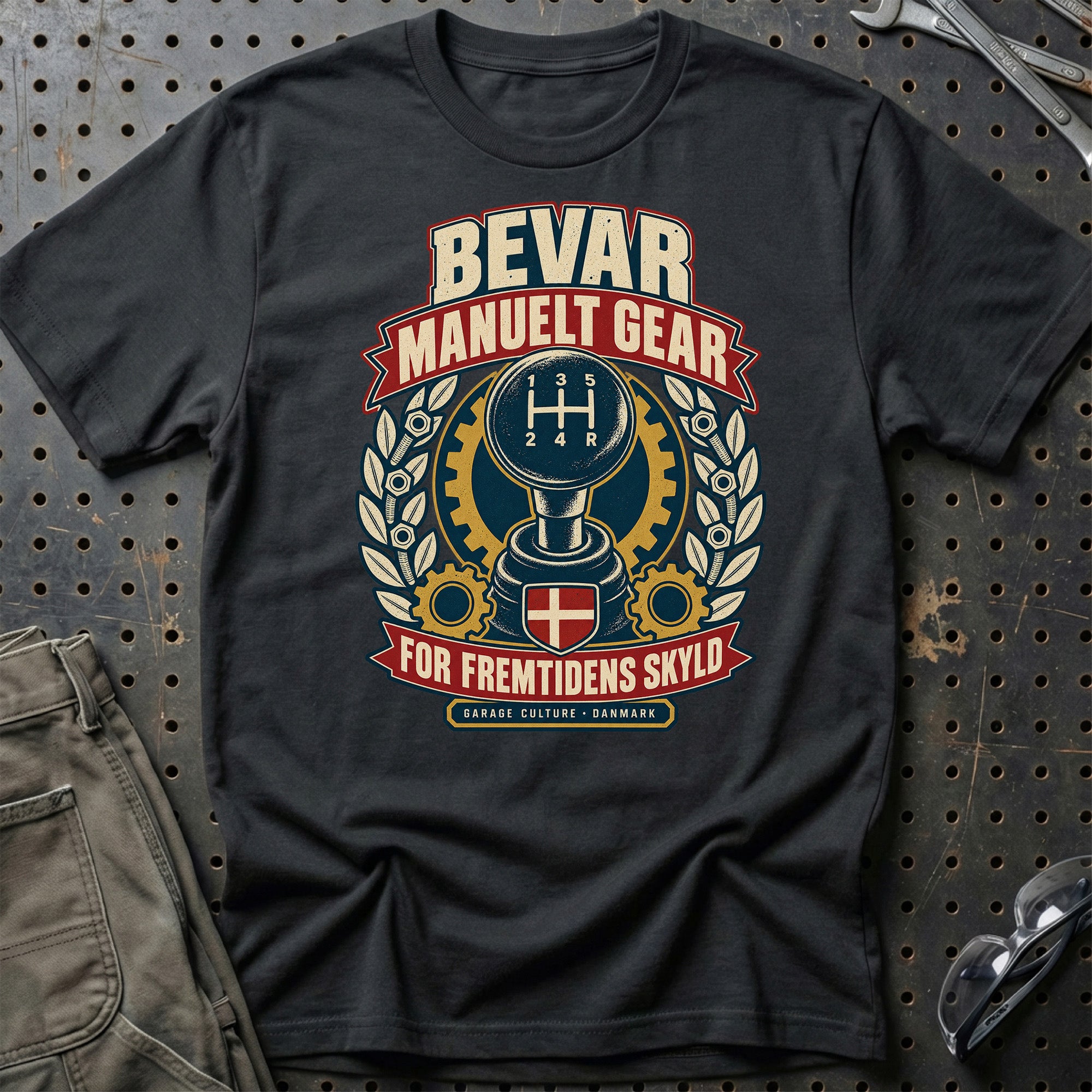 Bevar Manuelt Gear T-Shirt