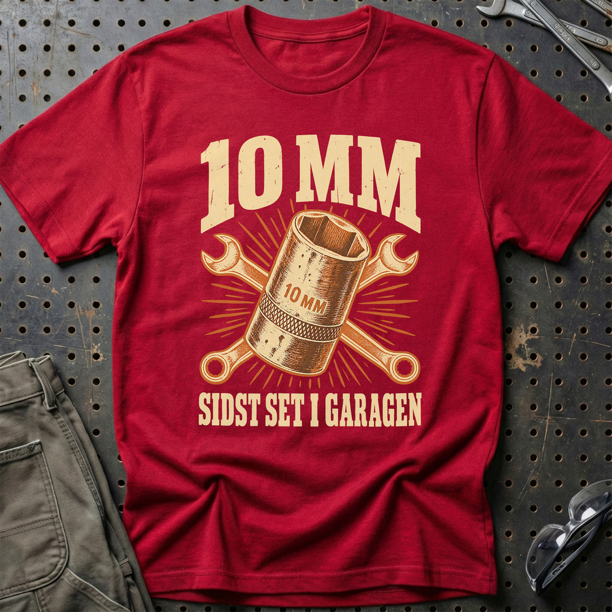 
Produktbillede af 10 MM – Sidst set i garagen T-Shirt
