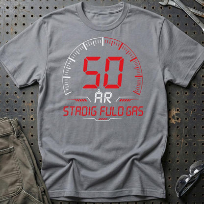 50 År Fuld Gas T-shirt – Sjov 50-års Fødselsdagsgave til Bilfan - Unisex T-Shirt , Bomuld-Beklædning-Garage Culture-Grå Sport-S-Garage Culture Shop- garage - man cave - merchandise