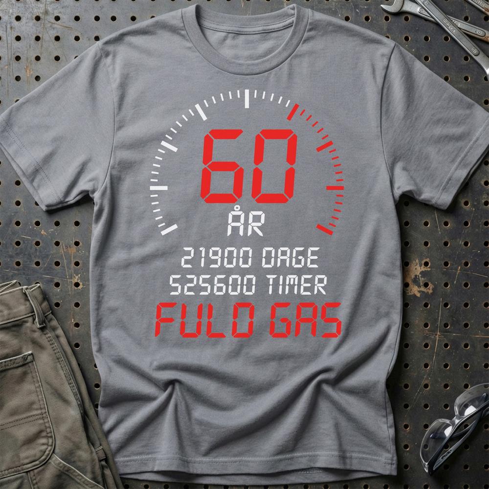 60 År Fuld Gas T-shirt – Sjov 60-års Fødselsdagsgave til Bilfan - Unisex T-Shirt , Bomuld-Beklædning-Garage Culture-Grå Sport-S-Garage Culture Shop- garage - man cave - merchandise