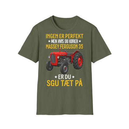 Massey Ferguson 35 Tractor T-Shirt — Ingen er perfekt men hvis du køber Massey Ferguson 35 er du sgu tæt på