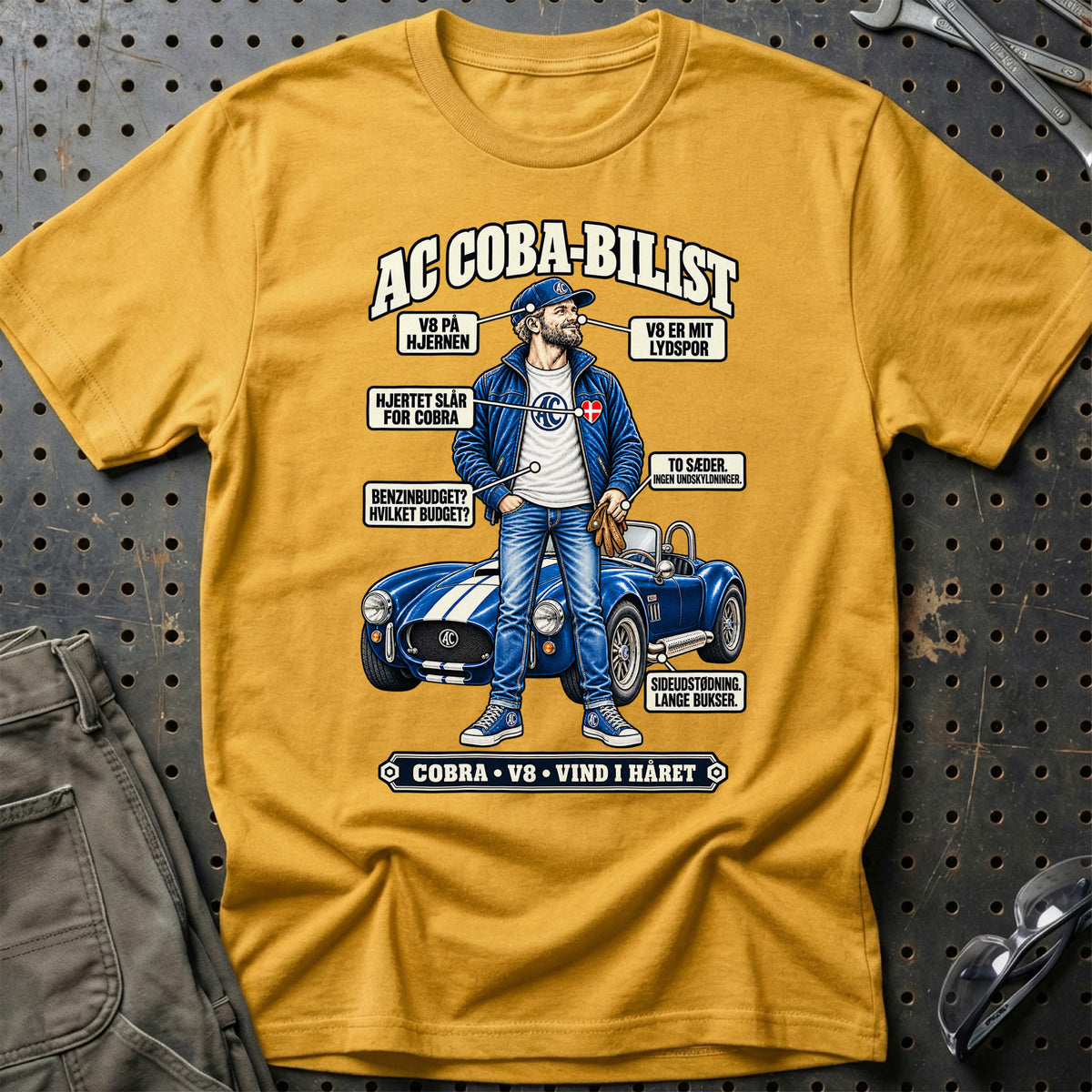 
AC Cobra-Bilist T-Shirt – Guld
