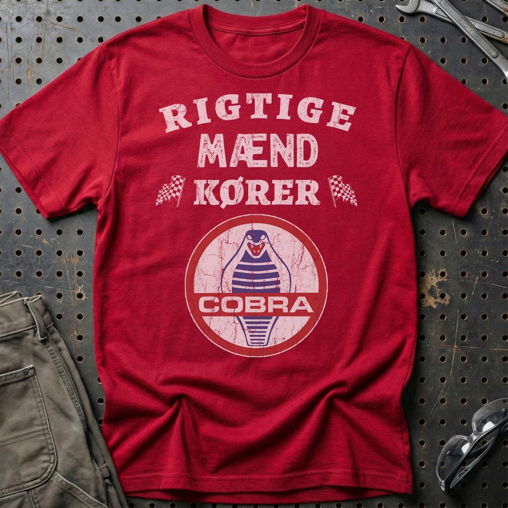 AC Cobra Rigtige Mænd Kører T-Shirt-Beklædning-AC-Rød-S-Garage Culture Shop- garage - man cave - merchandise