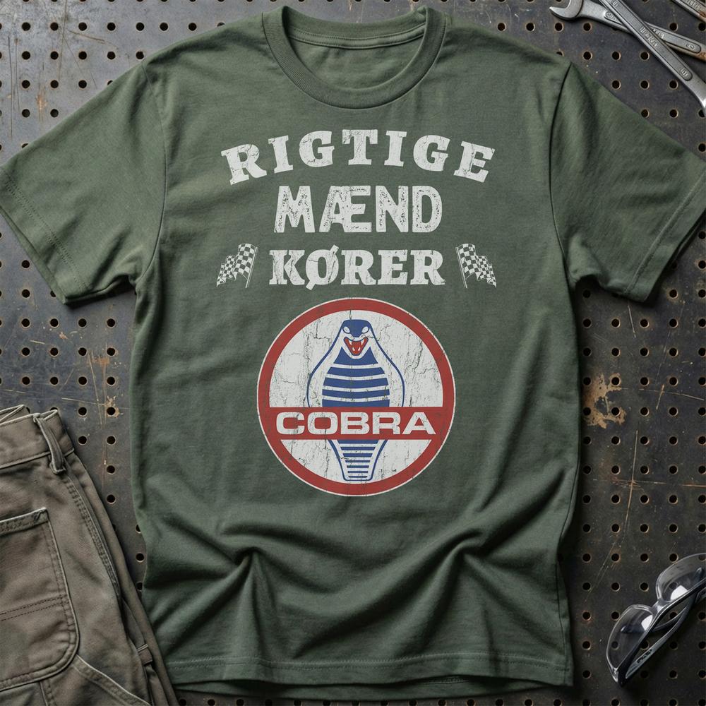 AC Cobra Rigtige Mænd Kører T-Shirt-Beklædning-AC-Grøn Militær-S-Garage Culture Shop- garage - man cave - merchandise