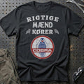 AC Cobra Rigtige Mænd Kører T-Shirt-Beklædning-AC-Sort-S-Garage Culture Shop- garage - man cave - merchandise