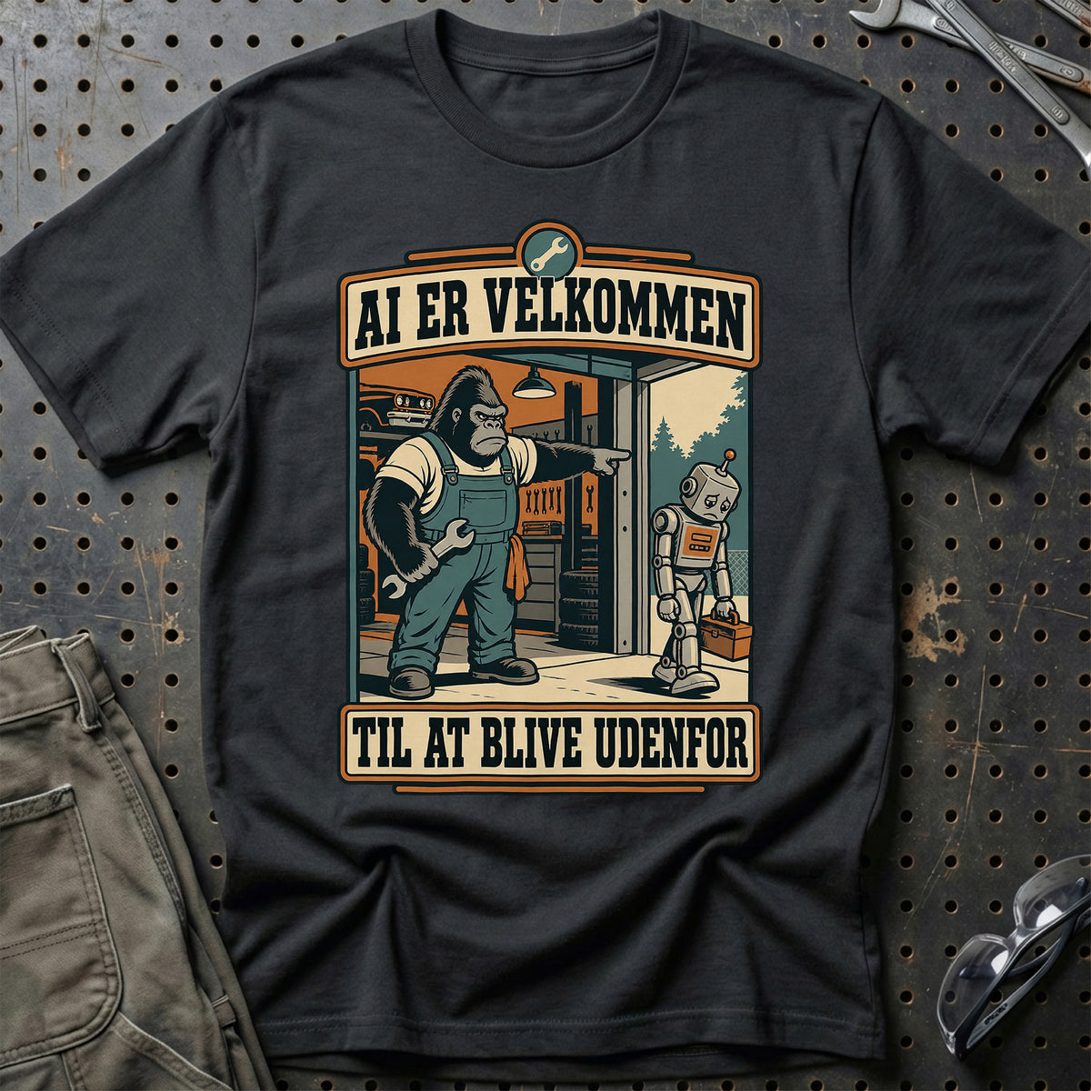 
AI er velkommen – Til at blive udenfor T-Shirt – Sort