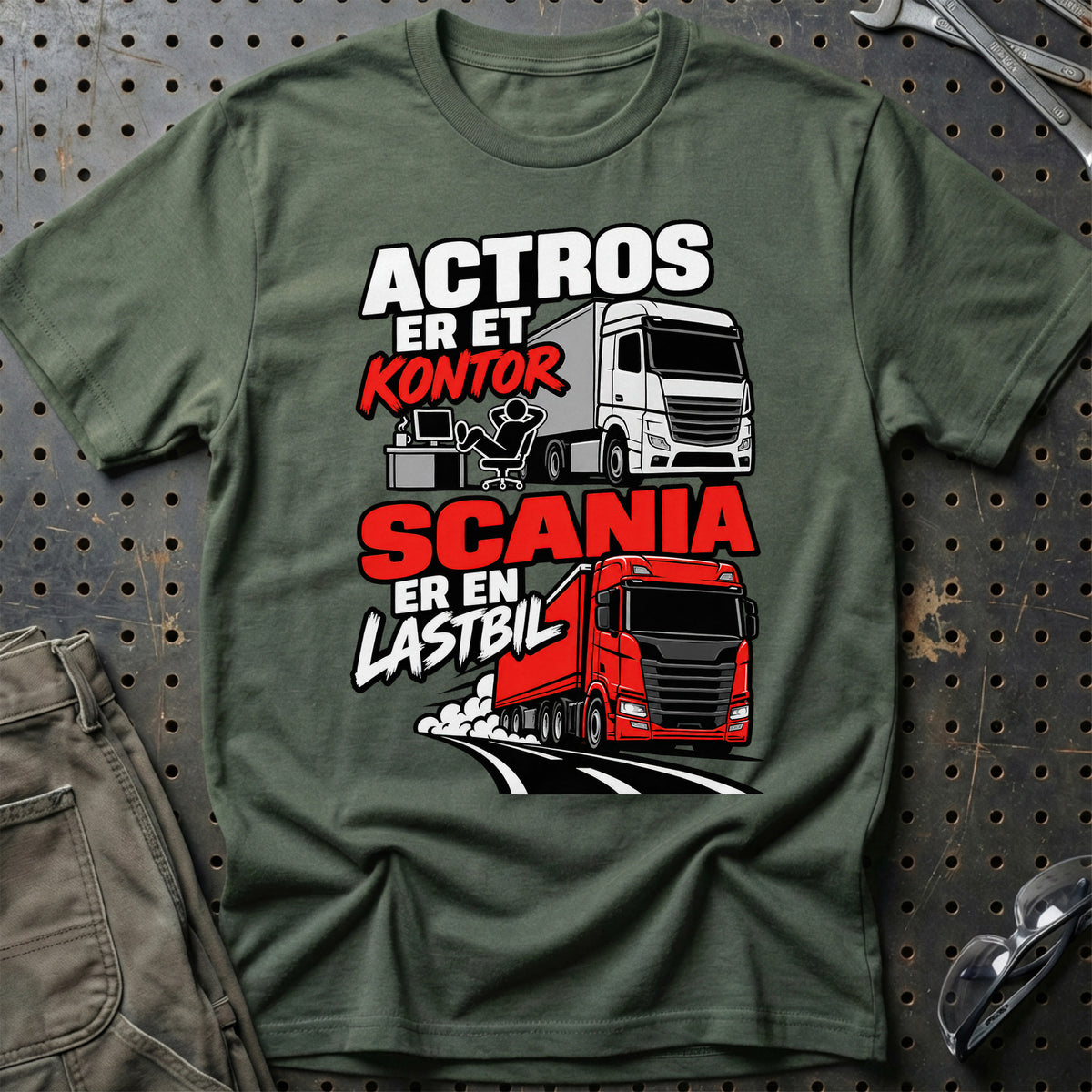 
Produktbillede af Actros Er Et Kontor – Scania Er En Lastbil T-Shirt