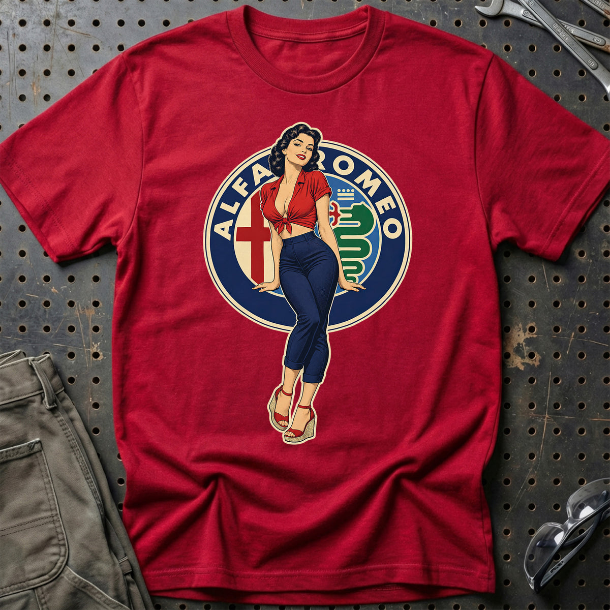 
Produktbillede af Alfa Romeo Retro Pinup T-Shirt