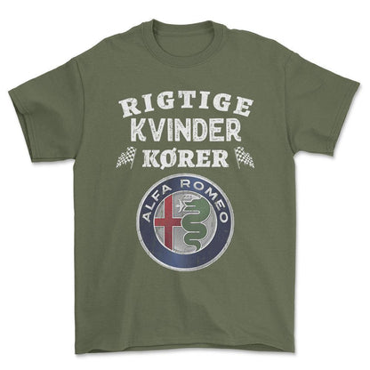 Alfa Romeo Rigtige Kvinder Kører - Unisex T-Shirt , Bomuld-Beklædning-Alfa Romeo-Grøn Militær-S-Forside-Garage Culture Shop- garage - man cave - merchandise