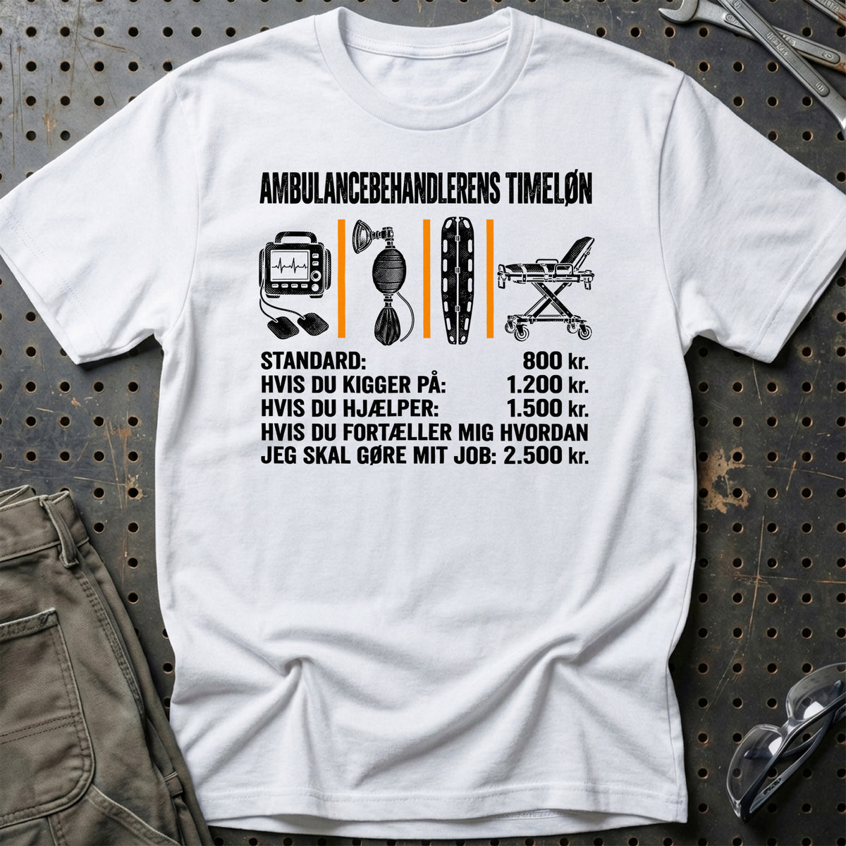 
Produktbillede af Ambulancebehandlerens Timeløn T-Shirt