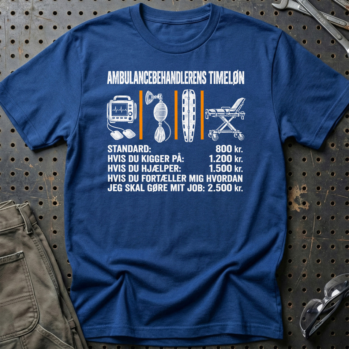 
Produktbillede af Ambulancebehandlerens Timeløn T-Shirt