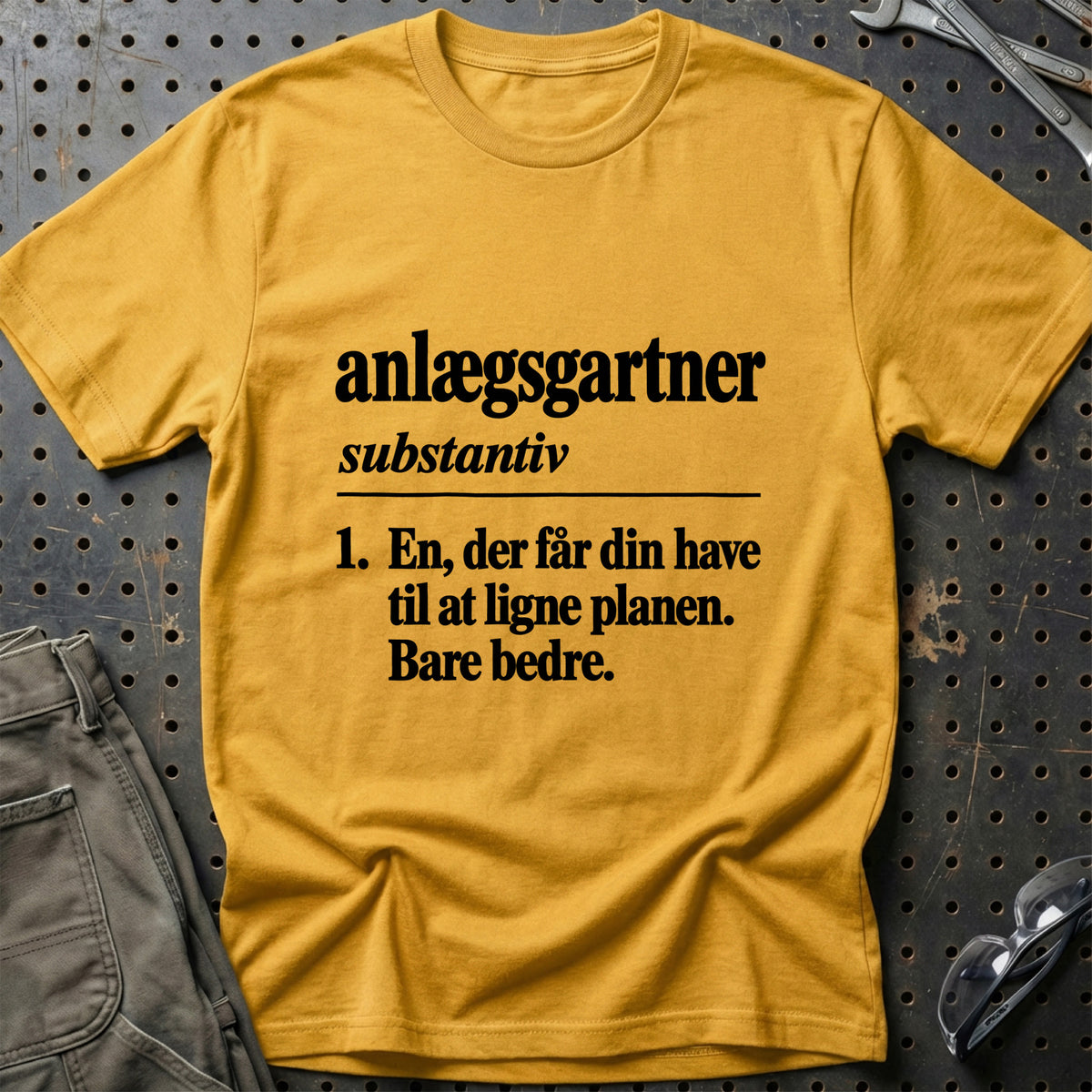
Anlægsgartner – Definition T-Shirt – Guld