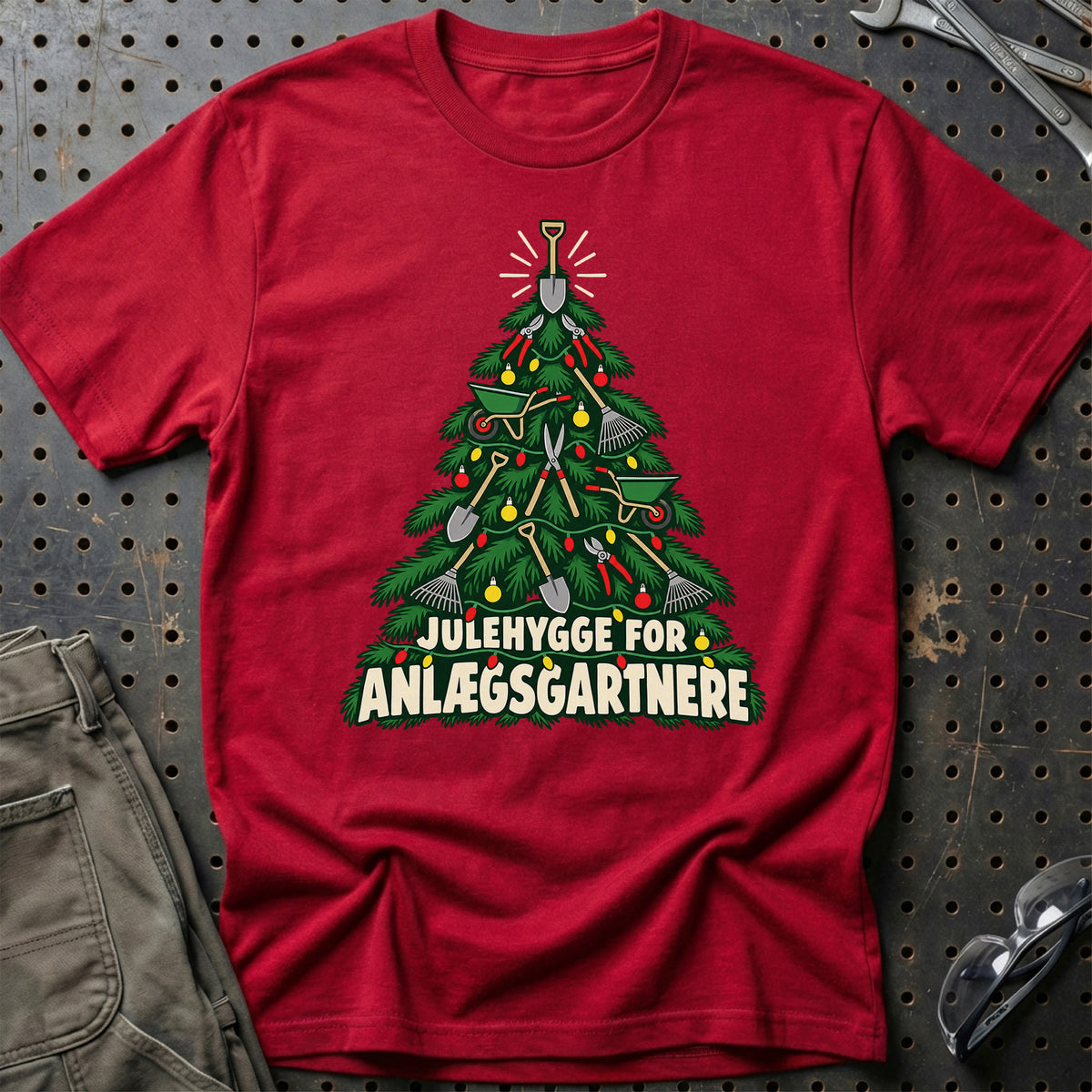 
Anlægsgartner – Julehygge – Unisex T-Shirt – Rød