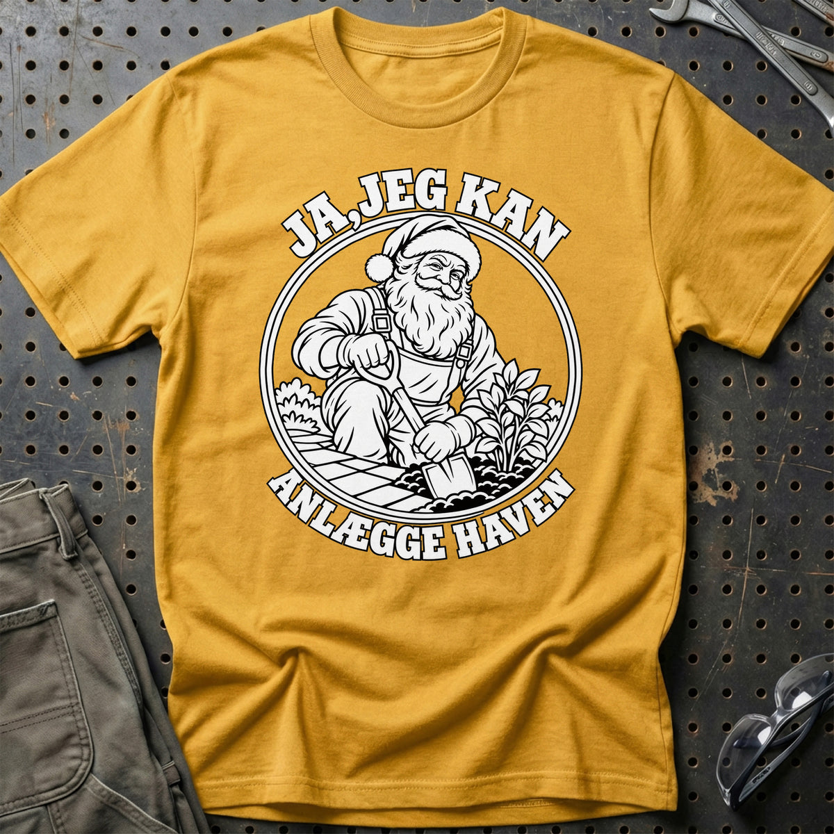 
Anlægsgartner – Santa Kan Det – Jul T-Shirt – Guld