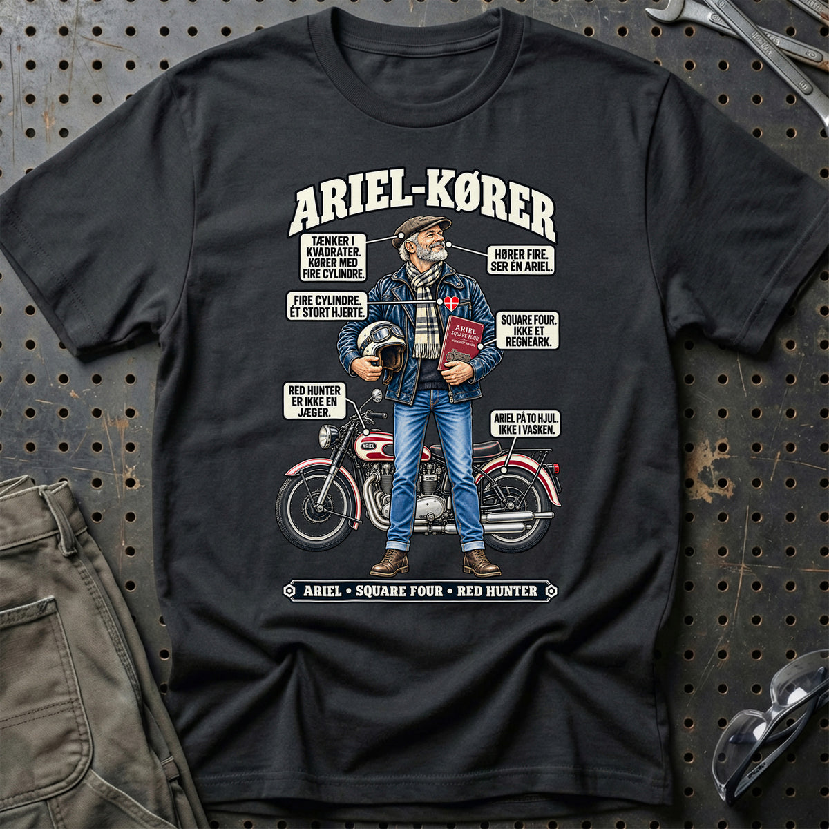 
Ariel-Kører T-Shirt – Sort